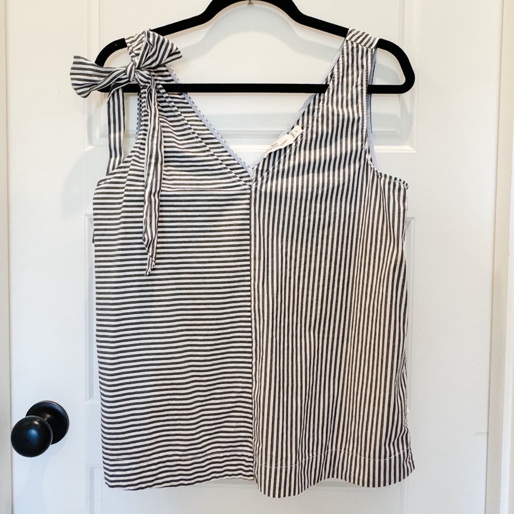 Vineyard Vines Stripped Tank Top With Bow Tie Shoulder
